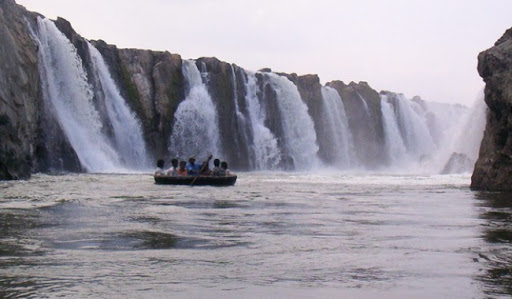 Hogenakkal Waterfalls